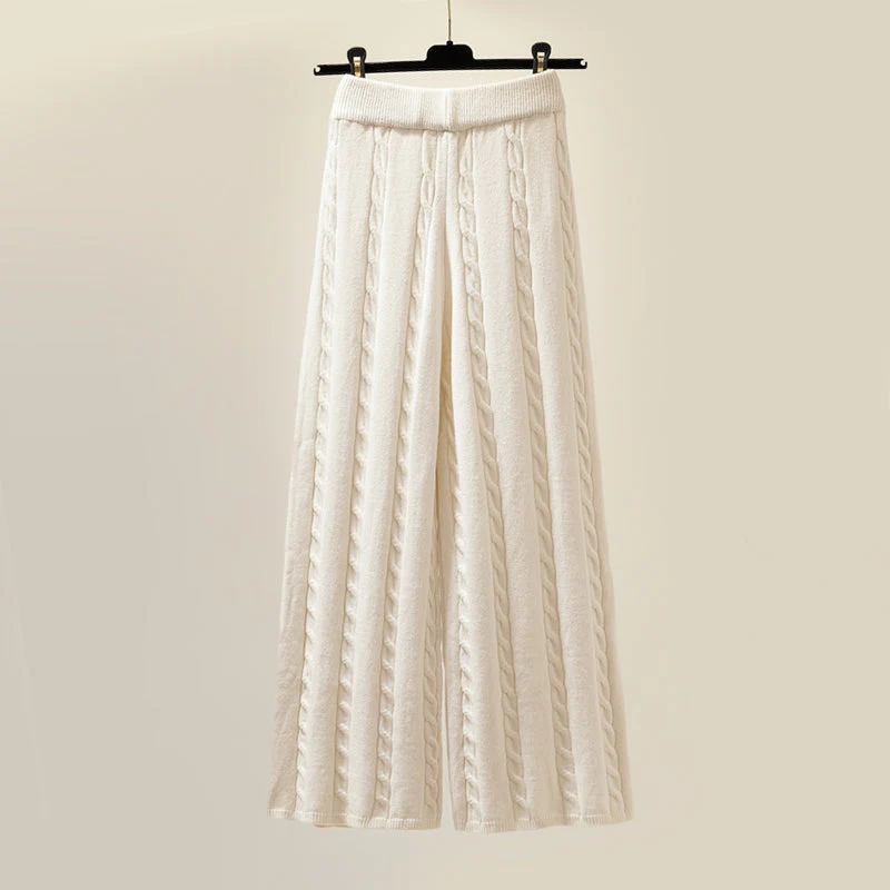 Mariam - Set aus bequemem und kuscheligem Sweater